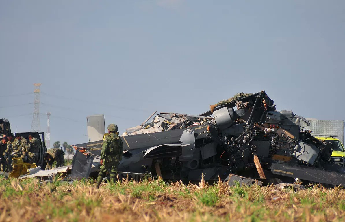 Mexico captures infamous drug lord Rafael Caro Quintero  A Navy Blackhawk helicopter carrying 15 people crashed near Los Mochis during the operation, killing 14 aboard, The available information indicated it suffered an accident