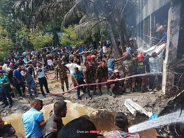 Bangladesh Air Force jet crashes into college campus in Dhaka; one deadnnA Bangladesh Air Force F7 BGI training aircraft crashed into the campus of Milestone College in Dhaka's Uttara this afternoon, leaving at least one person killed and more than 100 injured.