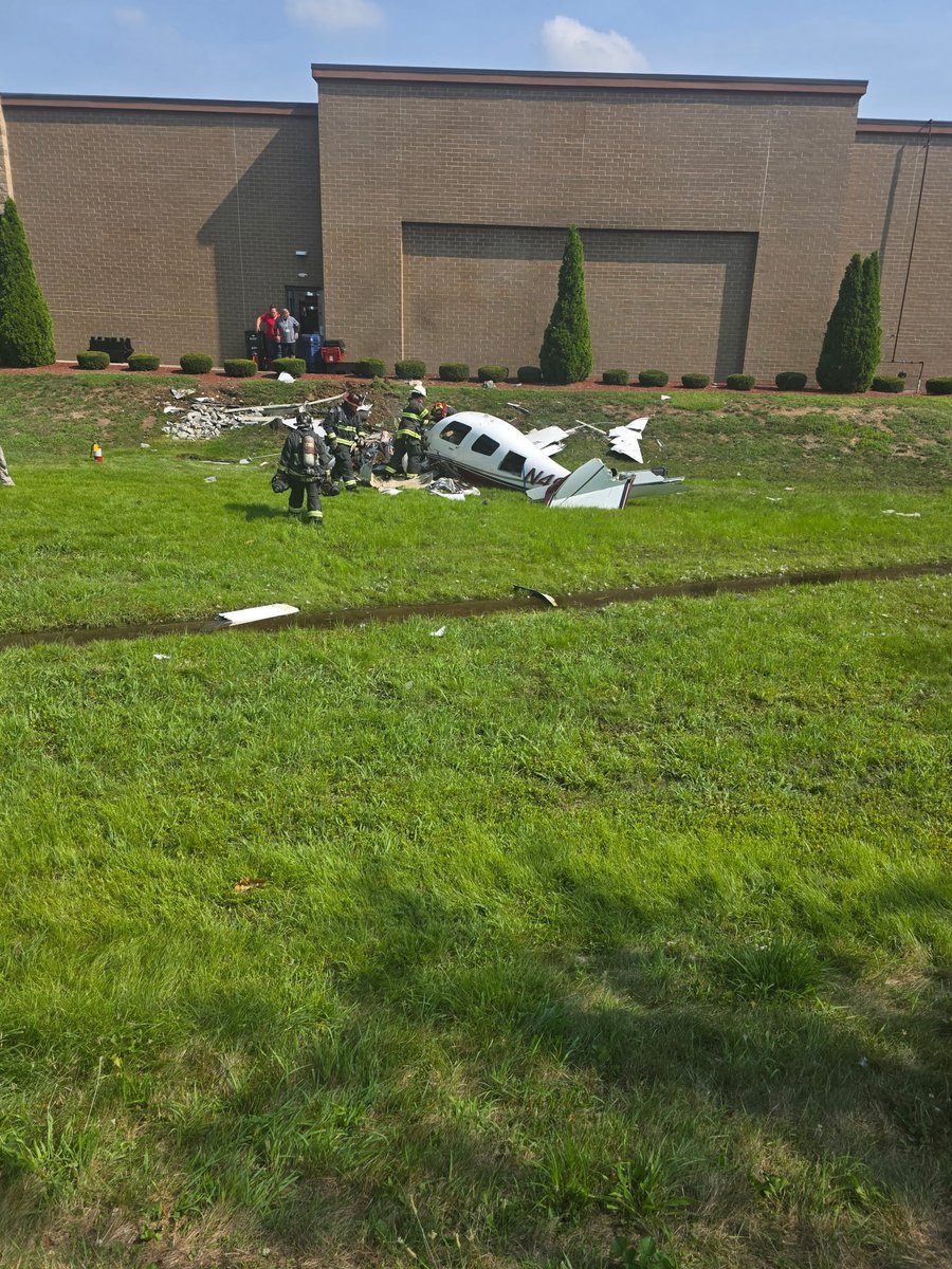 Greenwood Police confirm at least one fatality after a plane crash right near Main St. & I-65. These are images of the wreckage from GPD.The Indy South Greenwood Airport is less than 2 miles away from the crash scene.