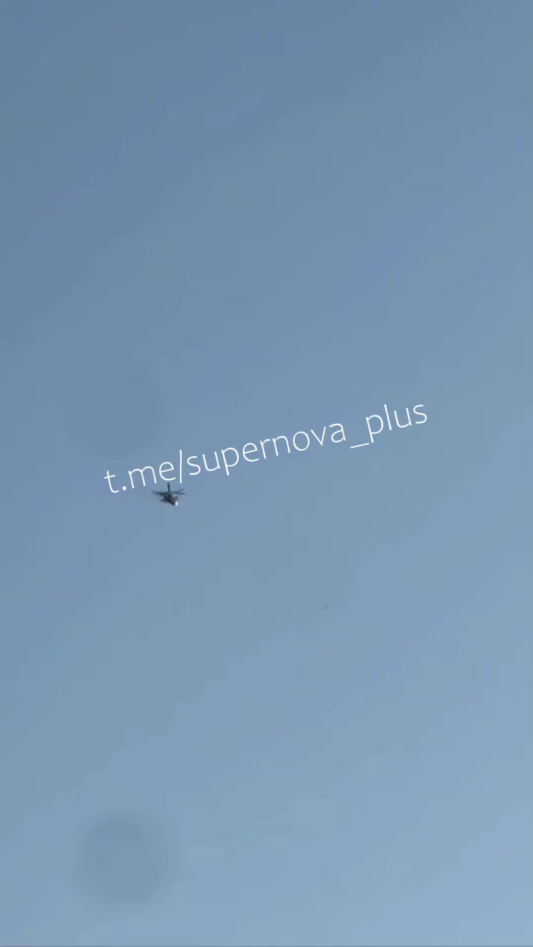 Rusya, Moskova üzerinde uçan insansız hava araçlarını engellemek için Ka-52 helikopterleri kullanıyor.